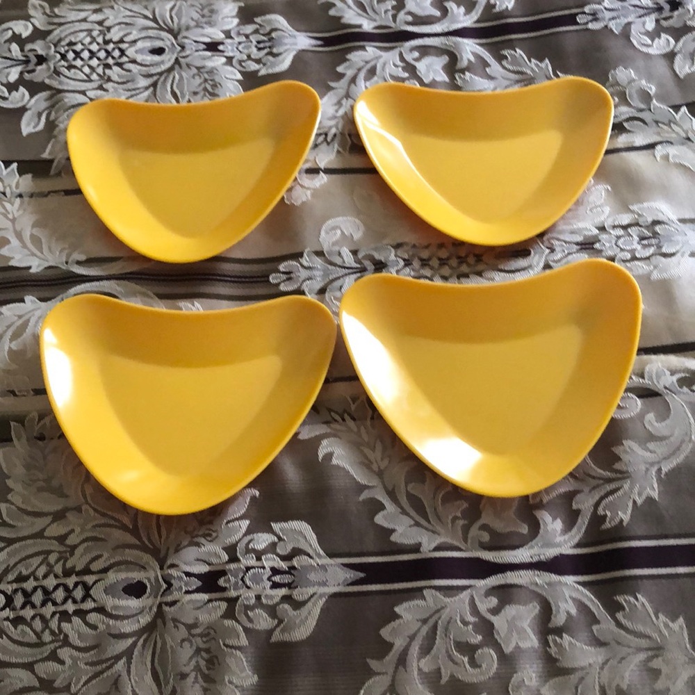 Set of 4 Rachel Ray Appetizer Plates